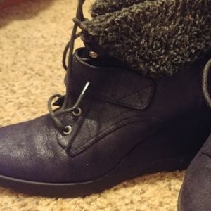 Simply Vera Wang wedges/boots